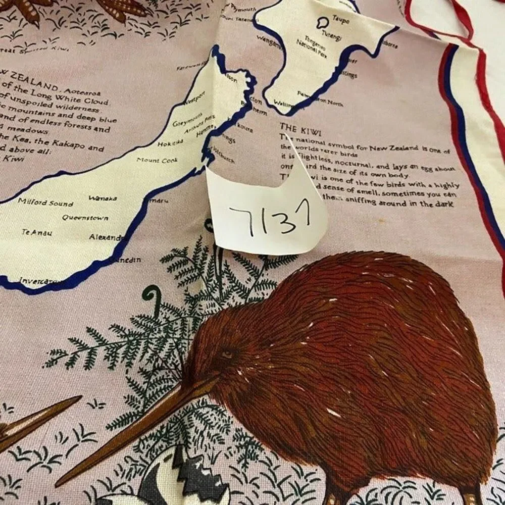 #7137 New Zealand Map Island Kiwis Halifax Apron 29 inch long